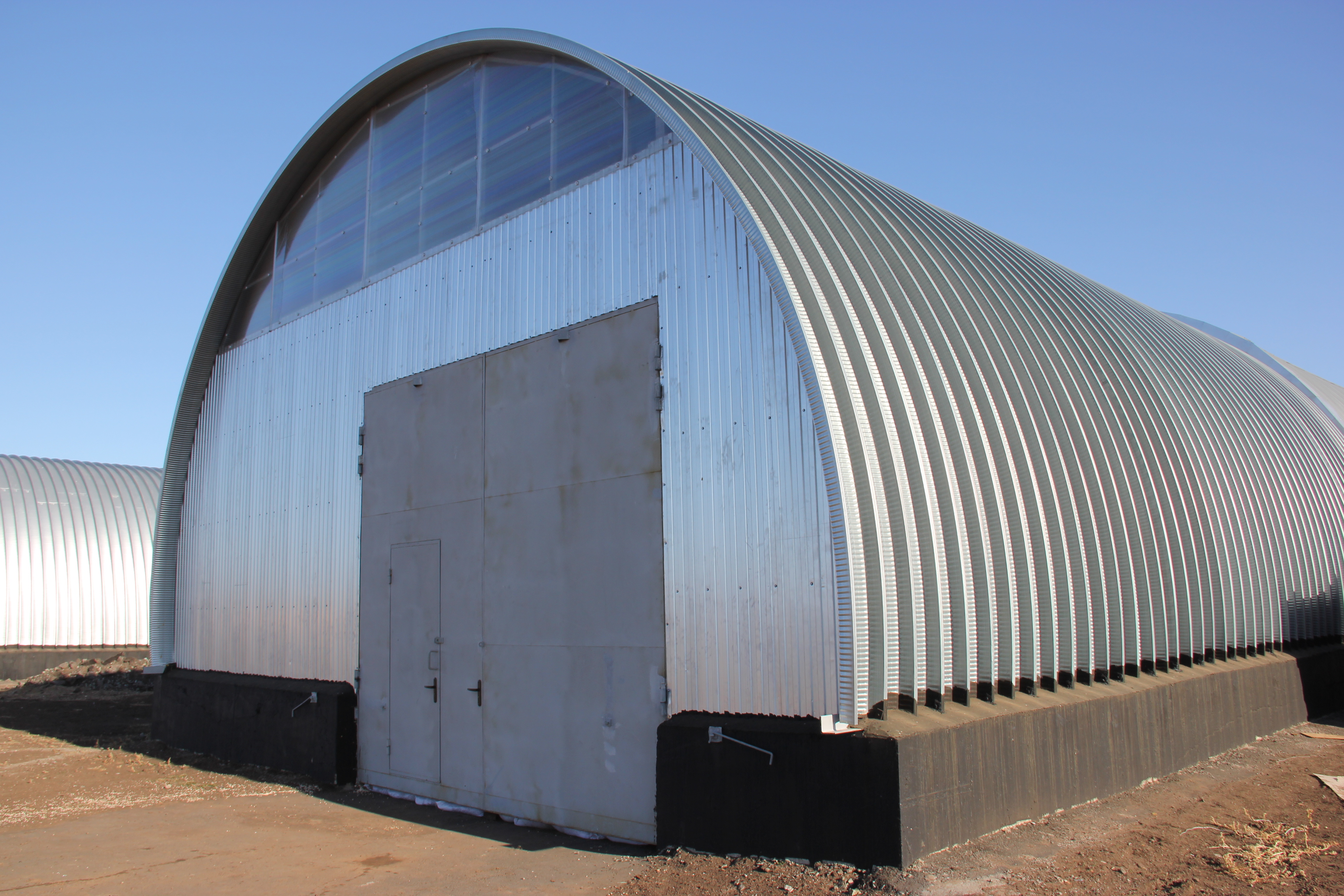 Быстровозводимые бескаркасные ангары