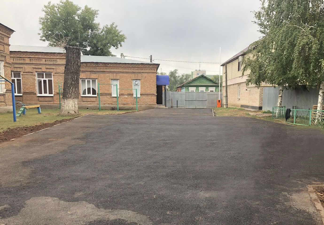 Krovelson заменил покрытие во дворе коррекционной школы №13 Krovelson заменил покрытие во дворе коррекционной школы №13