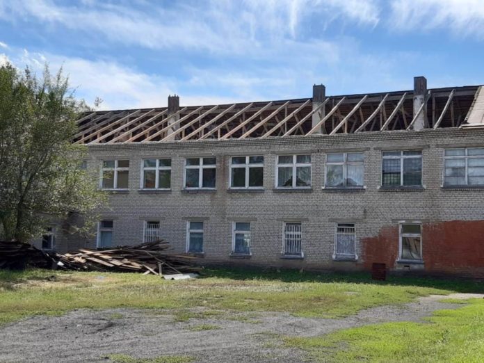 Еще одна школьная кровля в Оренбургской области отремонтирована материалами Krovelson Еще одна школьная кровля в Оренбургской области отремонтирована материалами Krovelson